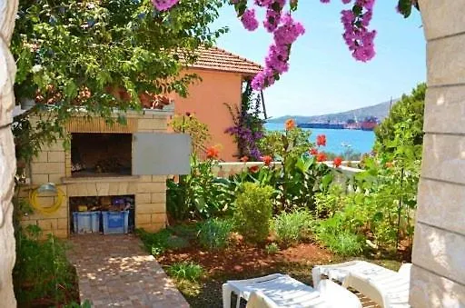 Apartment Knez Trogir Hırvatistan